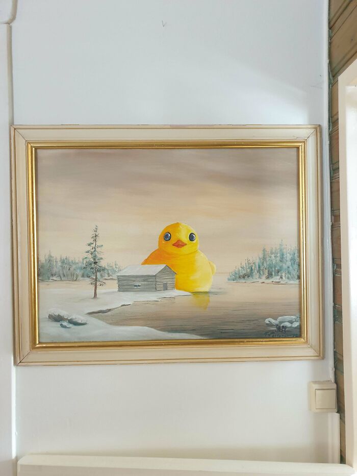 78 People Who Personalized Thrifted Paintings By Adding In Something Funny Or Unexpected (New Pics) 78 People Who Personalized Thrifted Paintings By Adding In Something Funny Or Unexpected (New Pics)