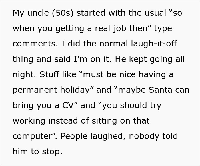 Guy Leaves Christmas Dinner Over Uncle’s Jokes, Mom Furious He “Embarrassed Her”