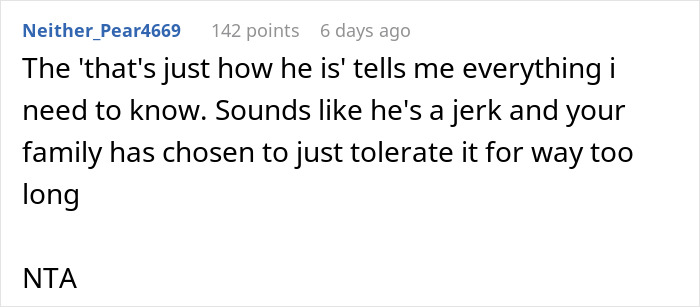 Guy Leaves Christmas Dinner Over Uncle’s Jokes, Mom Furious He “Embarrassed Her”