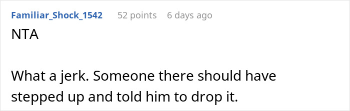 Guy Leaves Christmas Dinner Over Uncle’s Jokes, Mom Furious He “Embarrassed Her”