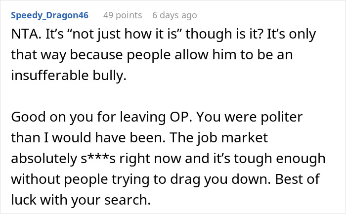 Guy Leaves Christmas Dinner Over Uncle’s Jokes, Mom Furious He “Embarrassed Her”