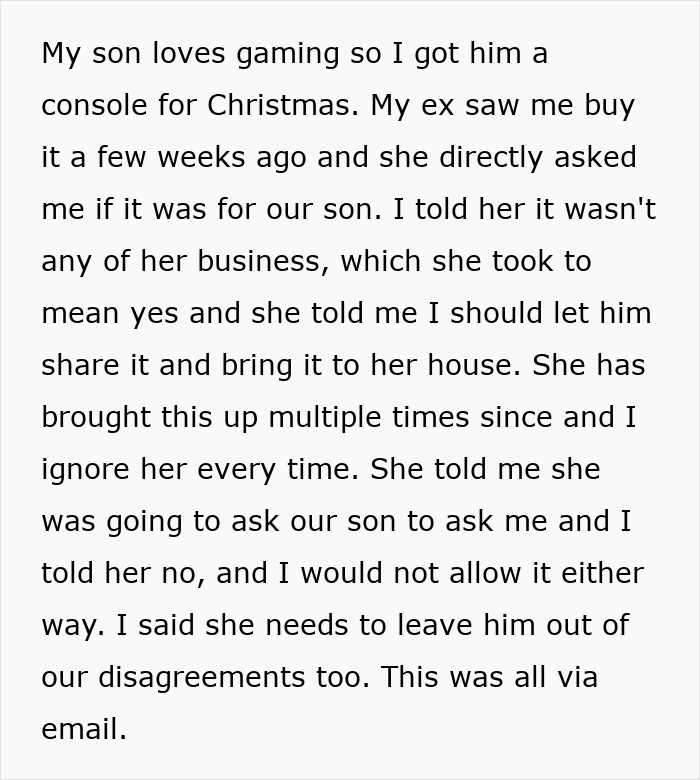 “Stuff Gets Broken”: Dad Tries To Protect His Son’s Gift From His Ex’s New Family, Drama Ensues “Stuff Gets Broken”: Dad Tries To Protect His Son’s Gift From His Ex’s New Family, Drama Ensues