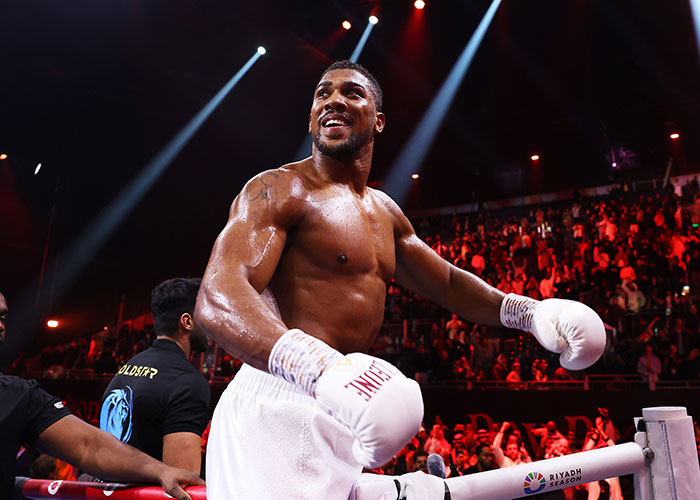 Anthony Joshua Involved In Fatal Car Crash Days After Brutally Knocking Out Jake Paul