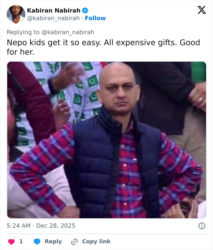 “Gross”: Kourtney Kardashian And Travis Barker Face Backlash For Intimate Gift For His Daughter