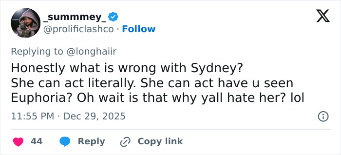 “You’ll Never Be Her”: Sydney Sweeney And Lindsay Lohan Comparison Sparks Heated Reactions “You’ll Never Be Her”: Sydney Sweeney And Lindsay Lohan Comparison Sparks Heated Reactions