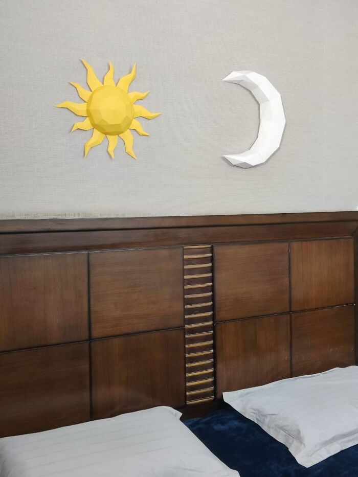 I Couldn’t Find Affordable Wall Art, So I Designed A Low-Poly “Sun & Moon” Out Of Paper