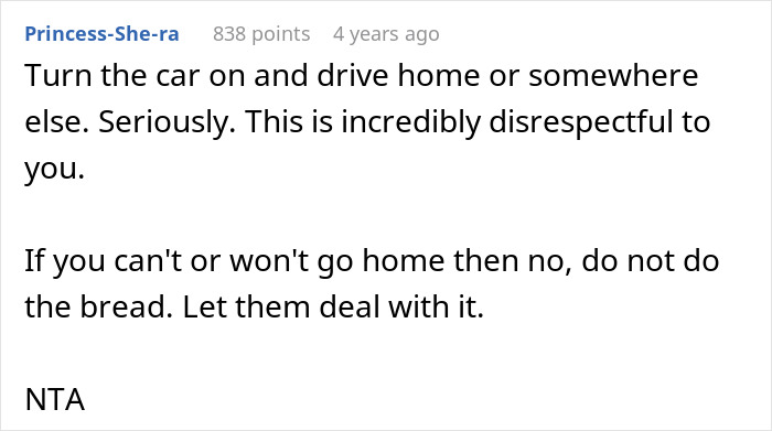 Relatives Gobble Up Man’s Homemade Pies Behind His Back, Mad As He Refuses To Make Christmas Bread