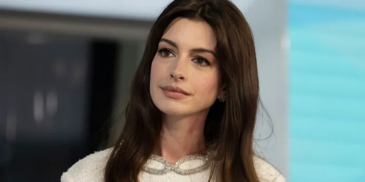 Anne Hathaway Anne Hathaway
