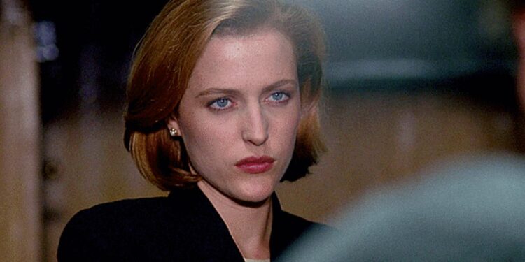 Gillian Anderson as an FBI agent in the tv series The X-files