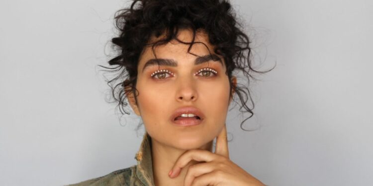 Eve Harlow Eve Harlow