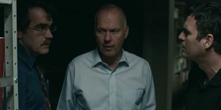 Brian d'Arcy James, Michael Keaton and Mark Ruffalo posing in a movie named Spotlight