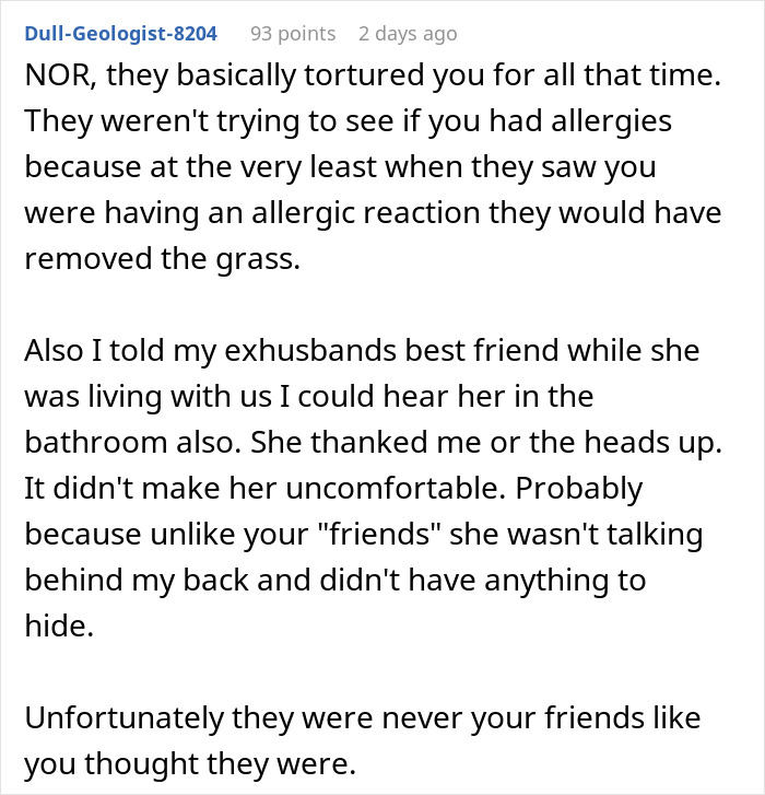 Guy Tries To Prove Roommate Is Not Allergic To Grass By Putting Some In Her Pillow Guy Tries To Prove Roommate Is Not Allergic To Grass By Putting Some In Her Pillow
