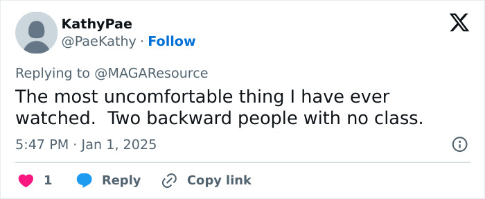 Melania Trump’s Body Language At Mar-a-Lago New Year’s Eve Bash Prompts Theories