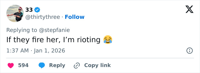 Amy Sedaris Stuns Viewers With “Transphobic” Jab During CNN’s New Year’s Eve Broadcast Amy Sedaris Stuns Viewers With “Transphobic” Jab During CNN’s New Year’s Eve Broadcast