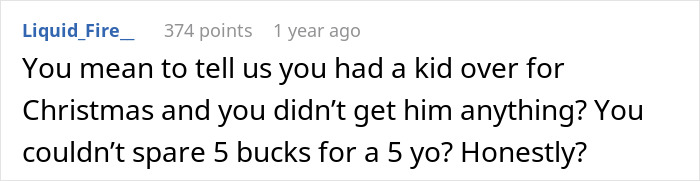 Daughter Gets 27 Presents For Christmas While Her Half-Brother Has Only 1, Dad Feels No Guilt