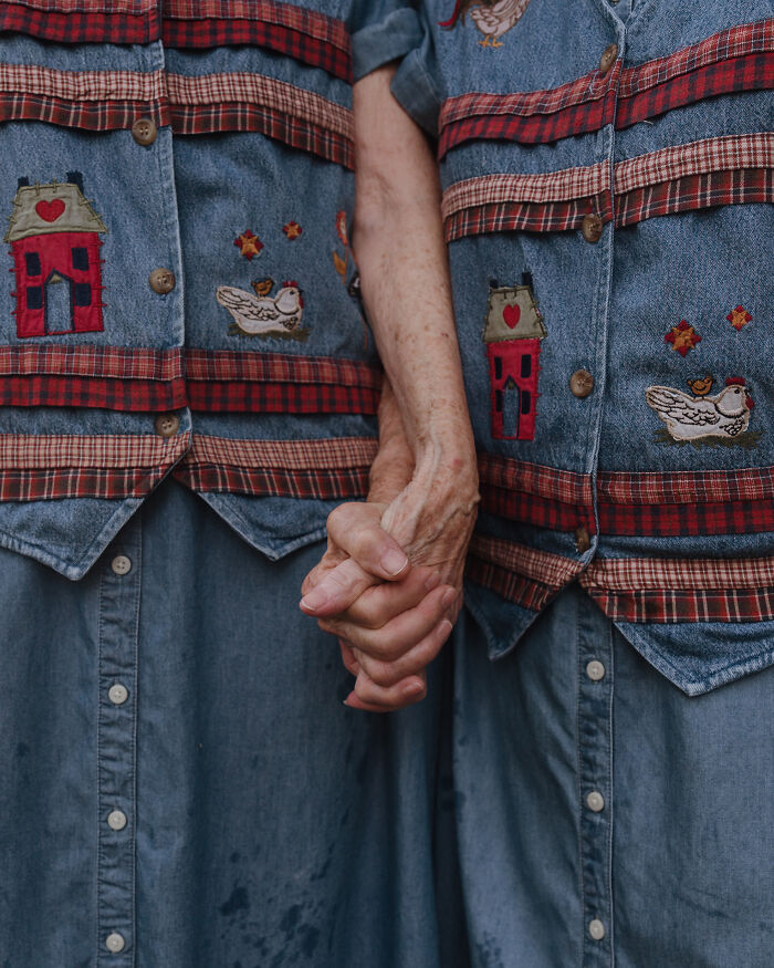Fay And Gay: 24 Intimate Photos Capturing 90 Years Of Sisterhood By Samantha Yancey