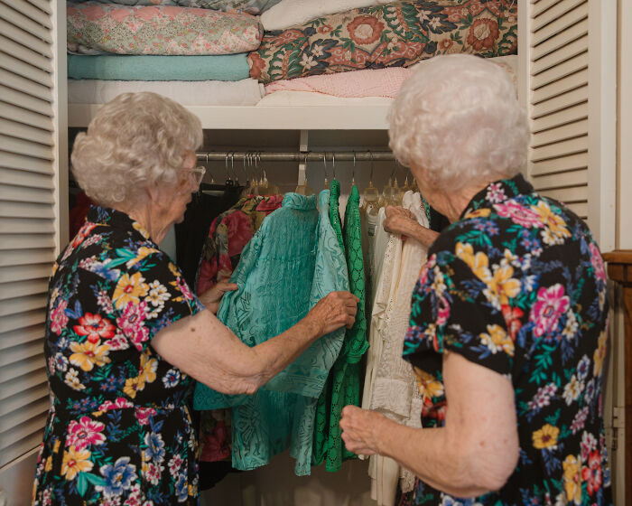 Fay And Gay: 24 Intimate Photos Capturing 90 Years Of Sisterhood By Samantha Yancey
