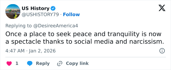 “First Karen Of 2026”: Woman Blocks Tourist&rsquo;s Shot In Viral Red Rock Canyon Incident