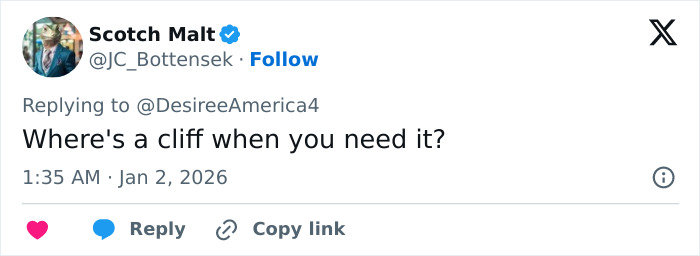 “First Karen Of 2026”: Woman Blocks Tourist&rsquo;s Shot In Viral Red Rock Canyon Incident