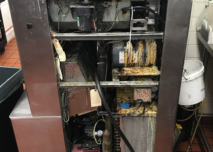 63 Jobs That Revealed To People Industry Secrets They Never Knew As Customers 63 Jobs That Revealed To People Industry Secrets They Never Knew As Customers