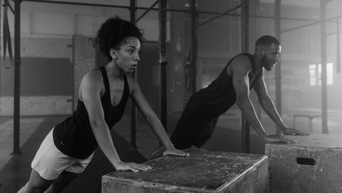 From Public Proposals To Cutting Out Family: 22 Real-Life Stories For You To Judge From Public Proposals To Cutting Out Family: 22 Real-Life Stories For You To Judge