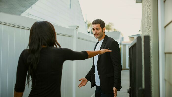 From Public Proposals To Cutting Out Family: 22 Real-Life Stories For You To Judge From Public Proposals To Cutting Out Family: 22 Real-Life Stories For You To Judge