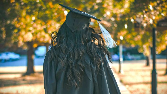 From Public Proposals To Cutting Out Family: 22 Real-Life Stories For You To Judge From Public Proposals To Cutting Out Family: 22 Real-Life Stories For You To Judge