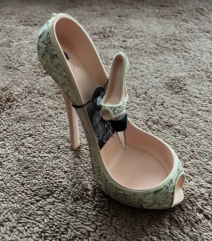 40 Hilariously Bad Secret Santa Gifts People Have Actually Received 40 Hilariously Bad Secret Santa Gifts People Have Actually Received