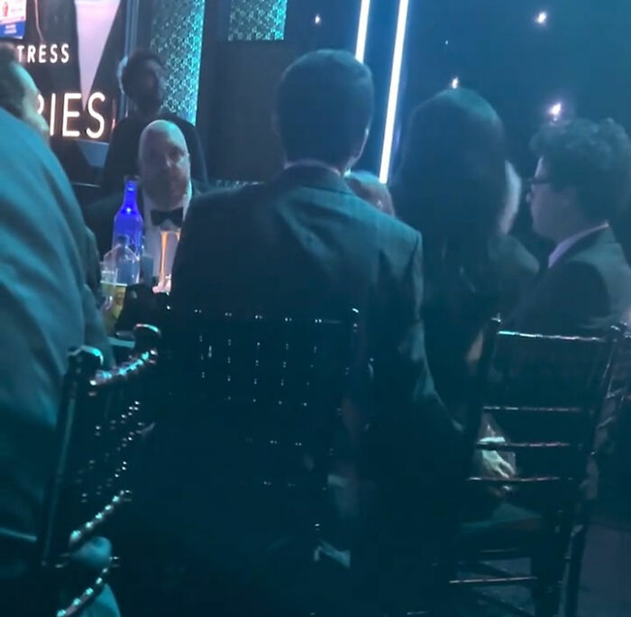 Video Of Timoth&eacute;e Chalamet “Using Kylie’s BBL” To Stand Up At Critics Choice Awards Goes Viral