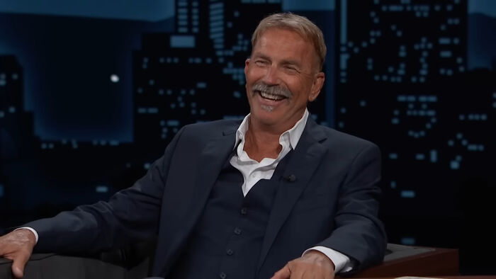 33 Times People Met Their Idols In Real Life, Only To Regret It Deeply, As Shared Online 33 Times People Met Their Idols In Real Life, Only To Regret It Deeply, As Shared Online