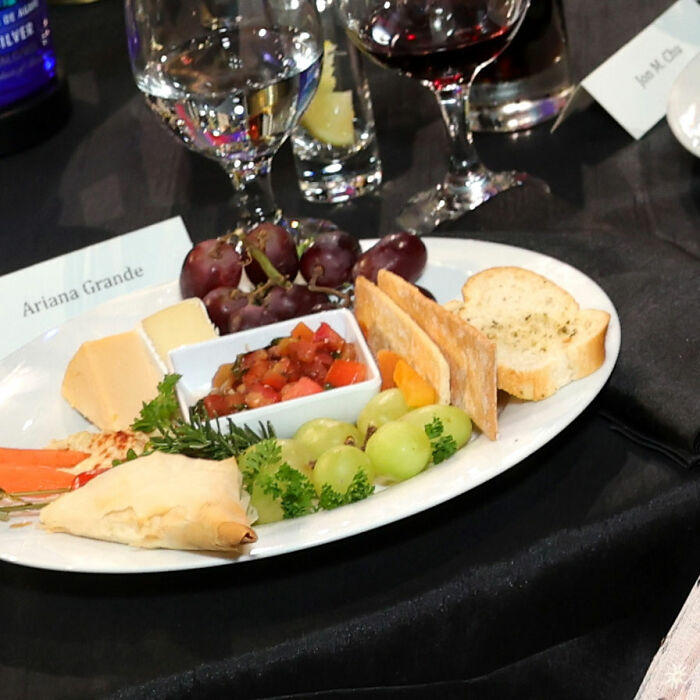 Fans Appalled By The Food At Critics Choice Awards After Star Brutally Calls It Out On Stage