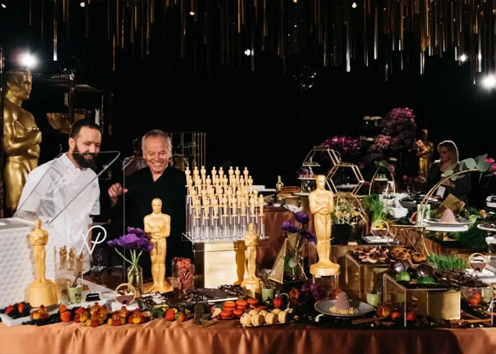 Fans Appalled By The Food At Critics Choice Awards After Star Brutally Calls It Out On Stage