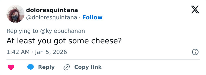 Fans Appalled By The Food At Critics Choice Awards After Star Brutally Calls It Out On Stage