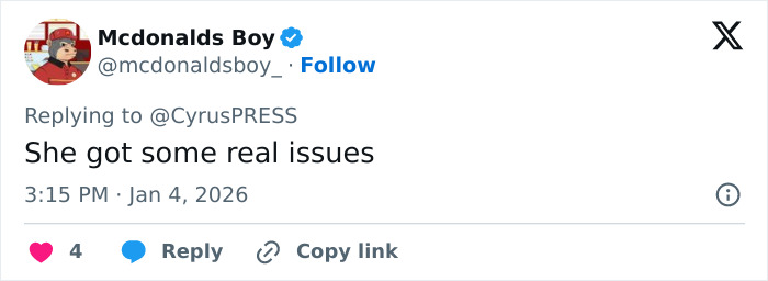 &ldquo;She is a Woman, Not a Dog&rdquo;: Miley Cyrus Pushes Back at Photographers In Tense Red Carpet Encounter