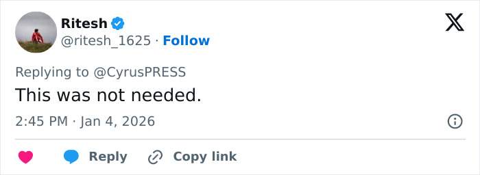 &ldquo;She is a Woman, Not a Dog&rdquo;: Miley Cyrus Pushes Back at Photographers In Tense Red Carpet Encounter