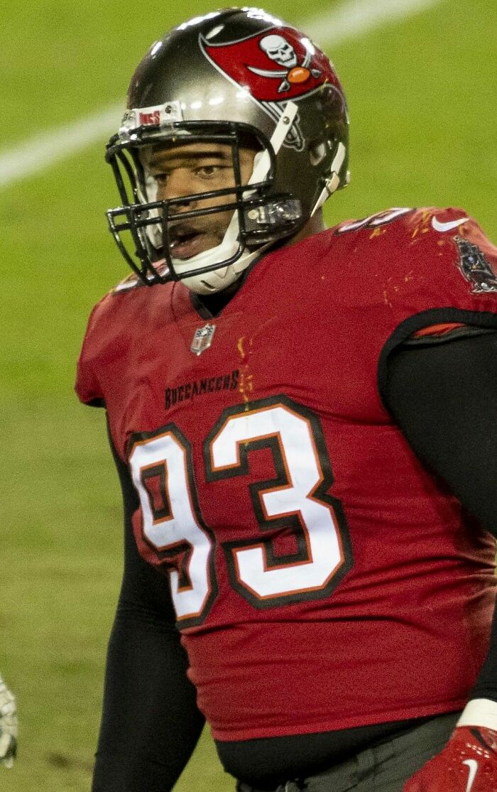 Ndamukong Suh: Bio And Career Highlights Ndamukong Suh: Bio And Career Highlights