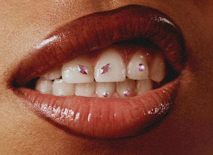 57 Crazy Things Teens Did To Fit Beauty Standards That Everyone Thought Were Normal