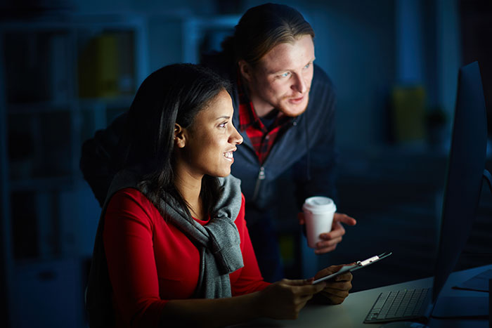 Woman Feels Hostility From New Coworkers, Turns Out They Know About Her Embarrassing One-Night Stand Woman Feels Hostility From New Coworkers, Turns Out They Know About Her Embarrassing One-Night Stand