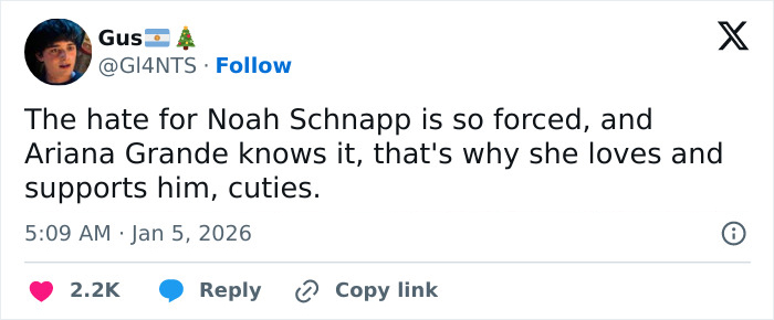 “Needs Help”: Ariana Grande&rsquo;s Photo With Noah Schnapp At Critics Choice Awards Has Fans Talking