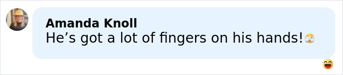 &ldquo;6 Fingers&rdquo;: Fans Spot Odd Detail In Hugh Jackman And Sutton Foster PDA Beach Photos