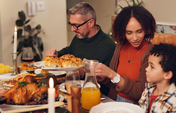 Woman Decides She&rsquo;s Done Playing Chef For Rude In-Laws, Cancels Thanksgiving As They Mock Her Food
