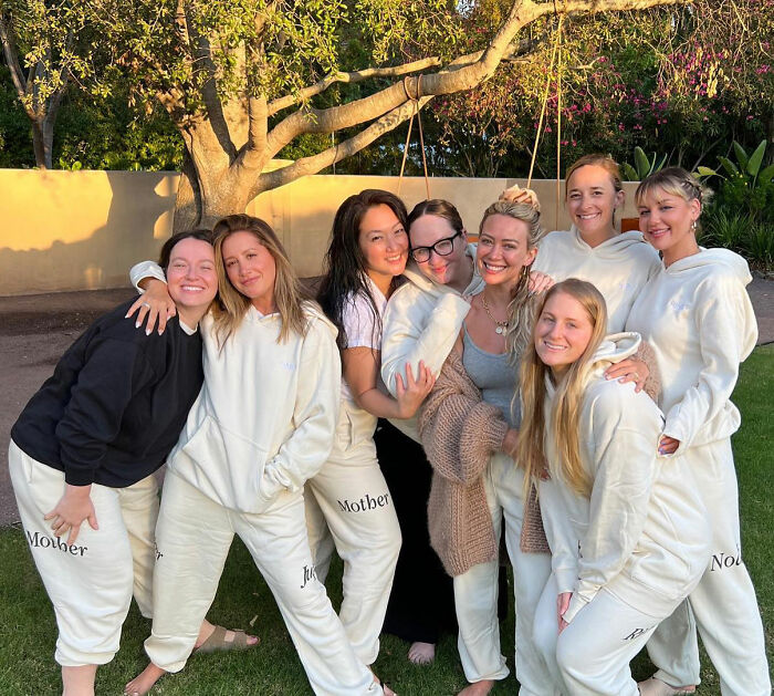 Ashley Tisdale Calls Out ‘Toxic’ Celebrity Mom Group, Accuses Them Of ‘Mean-Girl’ Behavior Ashley Tisdale Calls Out ‘Toxic’ Celebrity Mom Group, Accuses Them Of ‘Mean-Girl’ Behavior