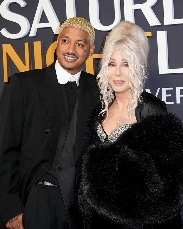 Cher&rsquo;s ‘Rude’ Comment About Kristen Bell And Dax Shepard&rsquo;s Marriage Divides Fans