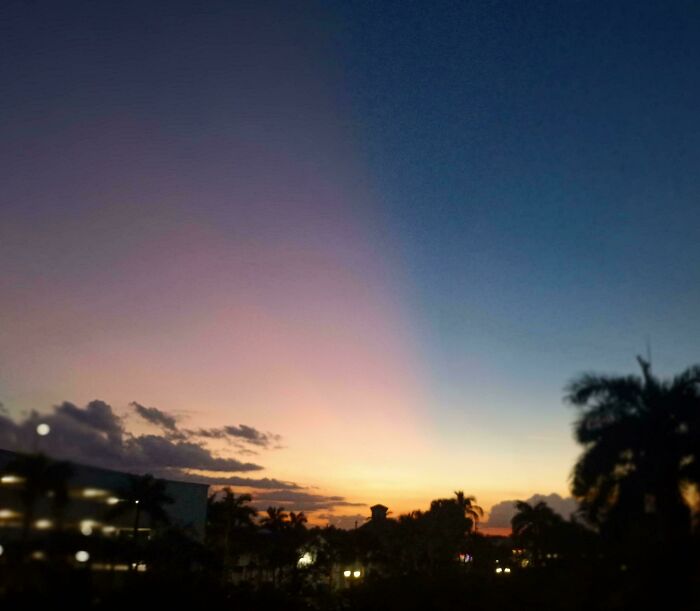 91 Real-Life Glitches In The Matrix That Convinced People We All Live In A Simulation 91 Real-Life Glitches In The Matrix That Convinced People We All Live In A Simulation