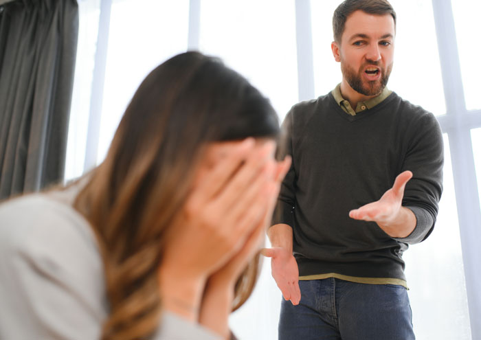 “Some People Will Find This Crazy”: Woman Keeps Missing BF’s Red Flags For 18 Months, He Exposes Them Himself “Some People Will Find This Crazy”: Woman Keeps Missing BF’s Red Flags For 18 Months, He Exposes Them Himself