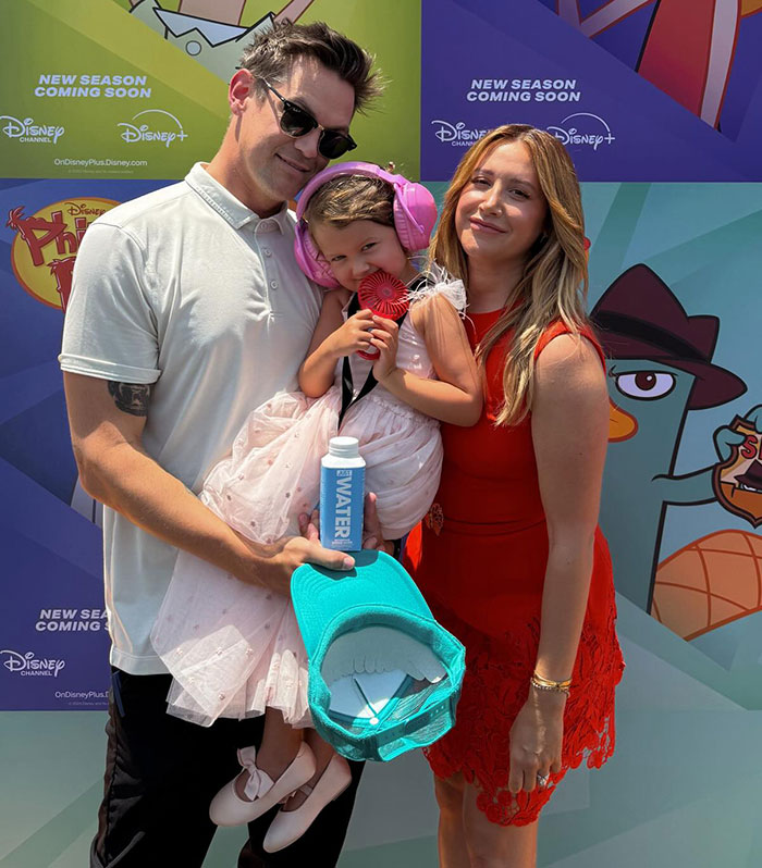 Hilary Duff’s Husband Viciously Trolls Ashley Tisdale After “Toxic” Mom Group Drama Goes Viral