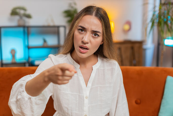 Woman Furious After Seeing BIL And His Wife Treating Her 2YO Daughter Like A Joke, They Just Laugh