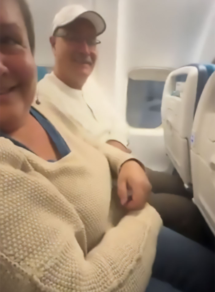 “You Have To Pay For The Other Leg”: Furious Passenger Shows ‘Sardine Can’ Seating In New Planes