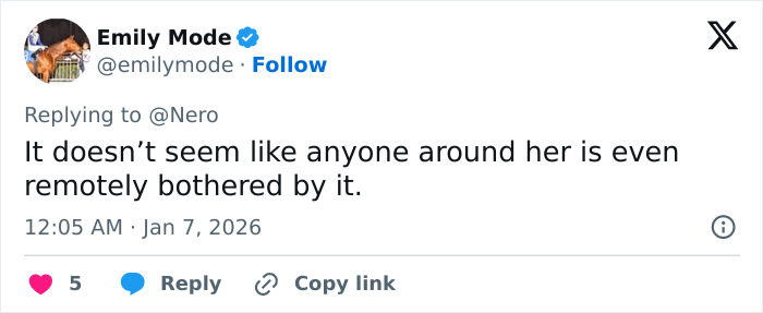 &ldquo;Everyday She Looks Worst&rdquo;: Ariana Grande&rsquo;s Latest ‘Wicked’ Set Photo Fuels Concern