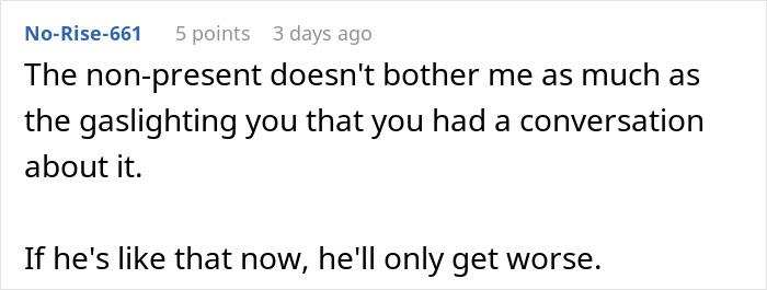 Man Fails To Buy His GF Any Christmas Presents Then Claims The Holiday Just “Snuck Up” On Him Man Fails To Buy His GF Any Christmas Presents Then Claims The Holiday Just “Snuck Up” On Him